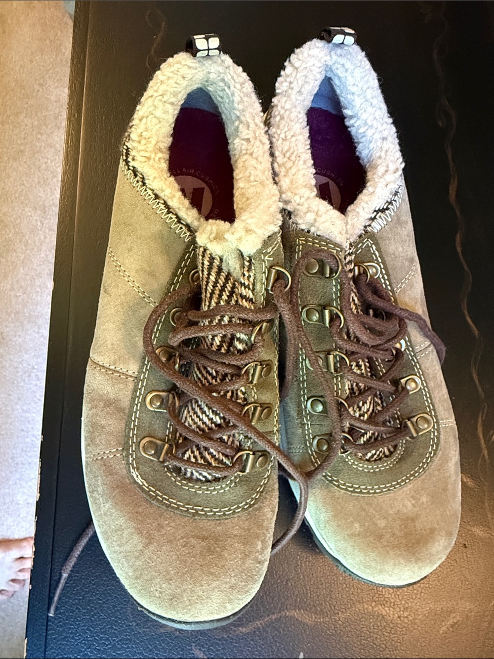 Merrell Women's Tan Suede Winter Lace-Up Boots with Sherpa Lining